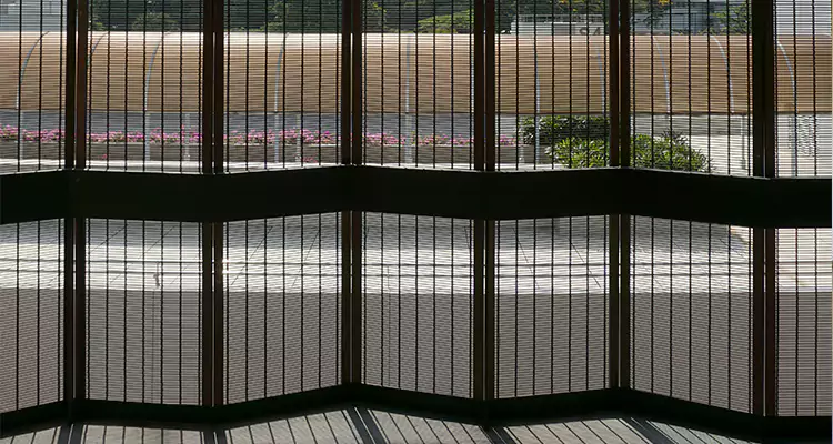 Front Screen Door Repair in Lutz, FL